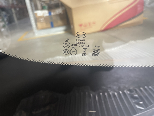 Скло лобове  BYD Sea Lion 07 з проэкциэю під камери - 3