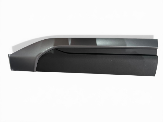 Накладка передньої дверки нижня  L BYD Leopard 3