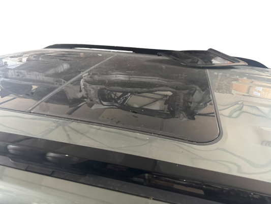 Панорама в сборі з люком б/в BYD Leopard 3 - 3